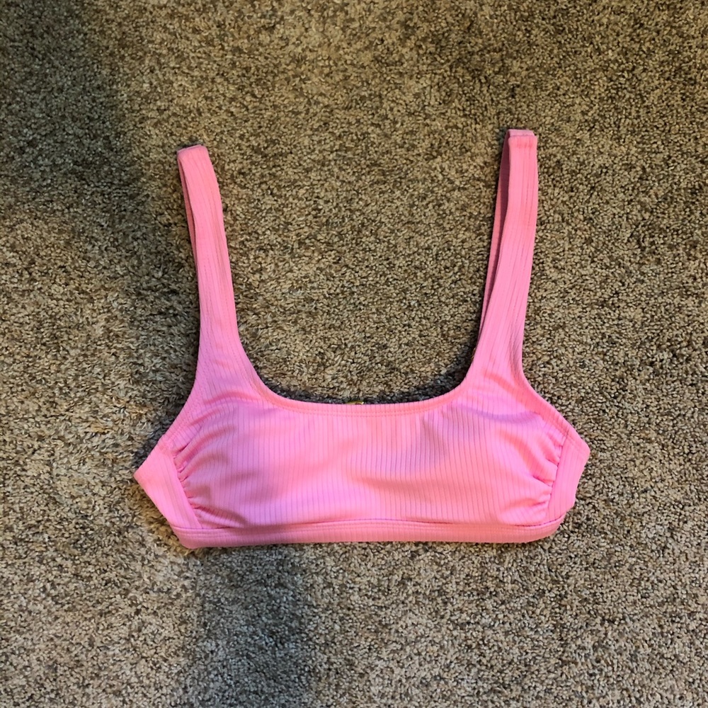 Xhilaration- pink scoop neck